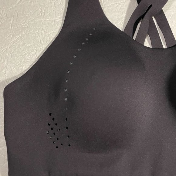 NEW Lululemon Air Support High Support Bra Size 34D Black Crisscross Back Straps - Picture 4 of 13